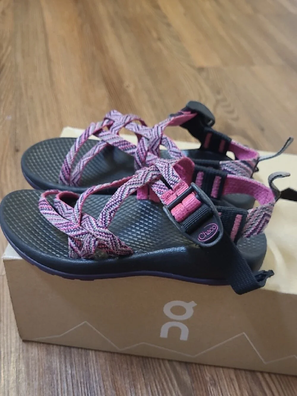Chaco Kids Pink and Black Strappy Sandals‎